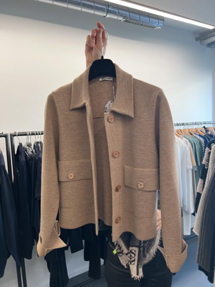 Jacke black