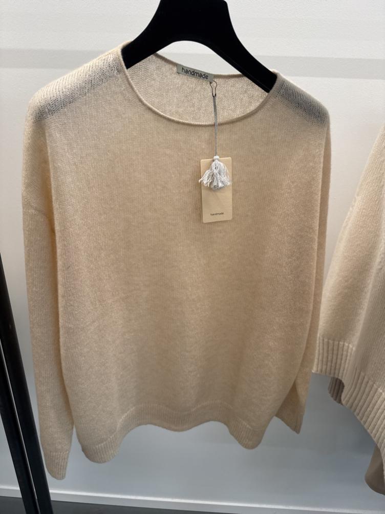 Pulli silver