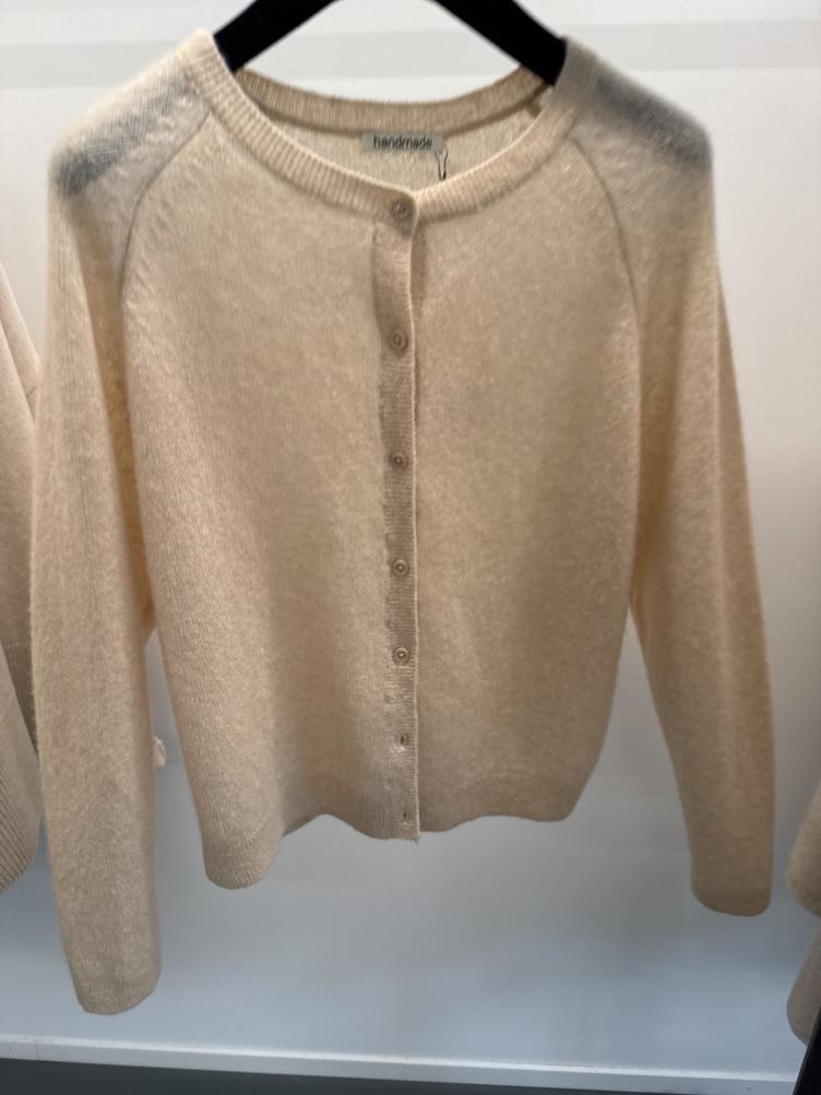 Cardigan leicht Amara Pinot