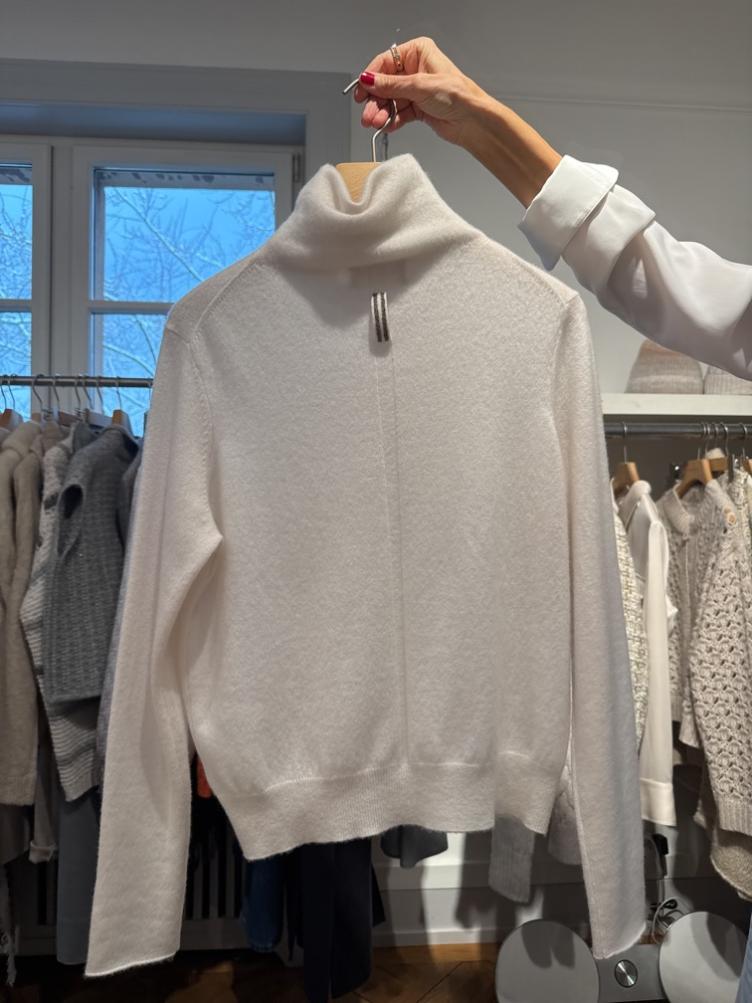 Pulli braun