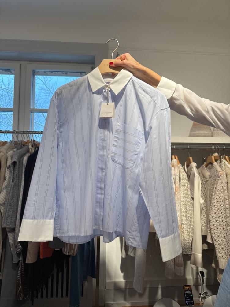 Bluse hellblau