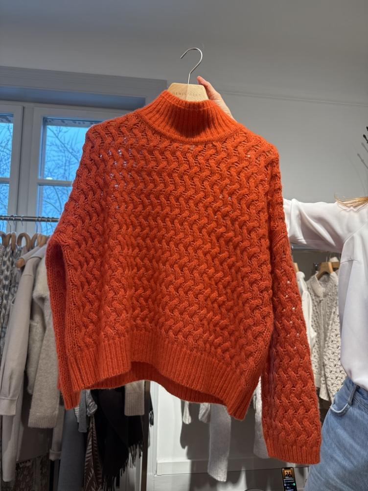 Pulli flecht snow