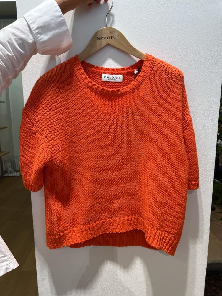 Pullover fruity orange