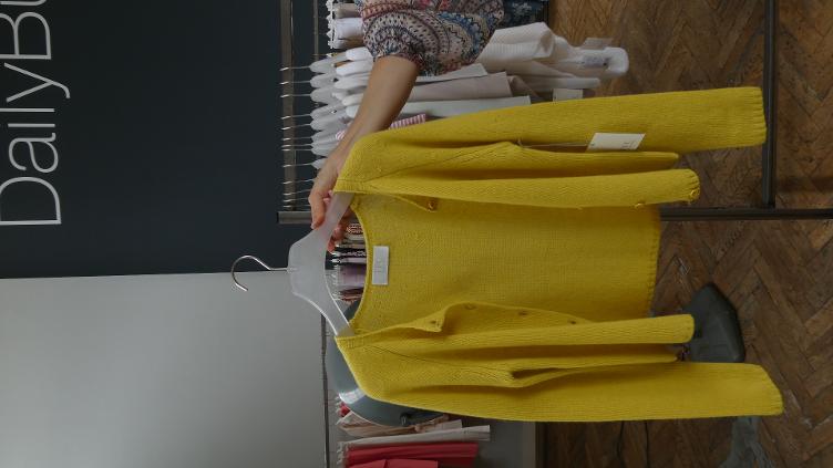 Strickjacke gelb