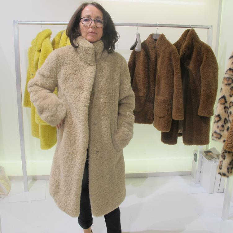 Mantel Antonia Webpelz brown