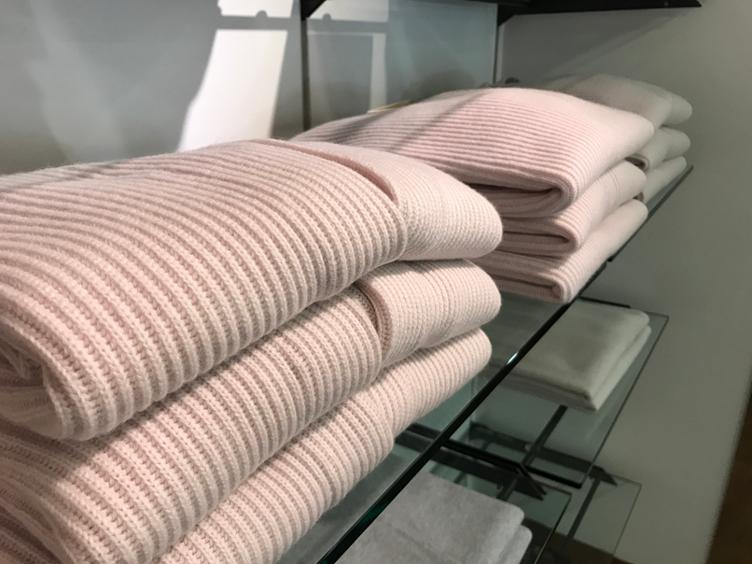 Cashmere-Strickjacke puder